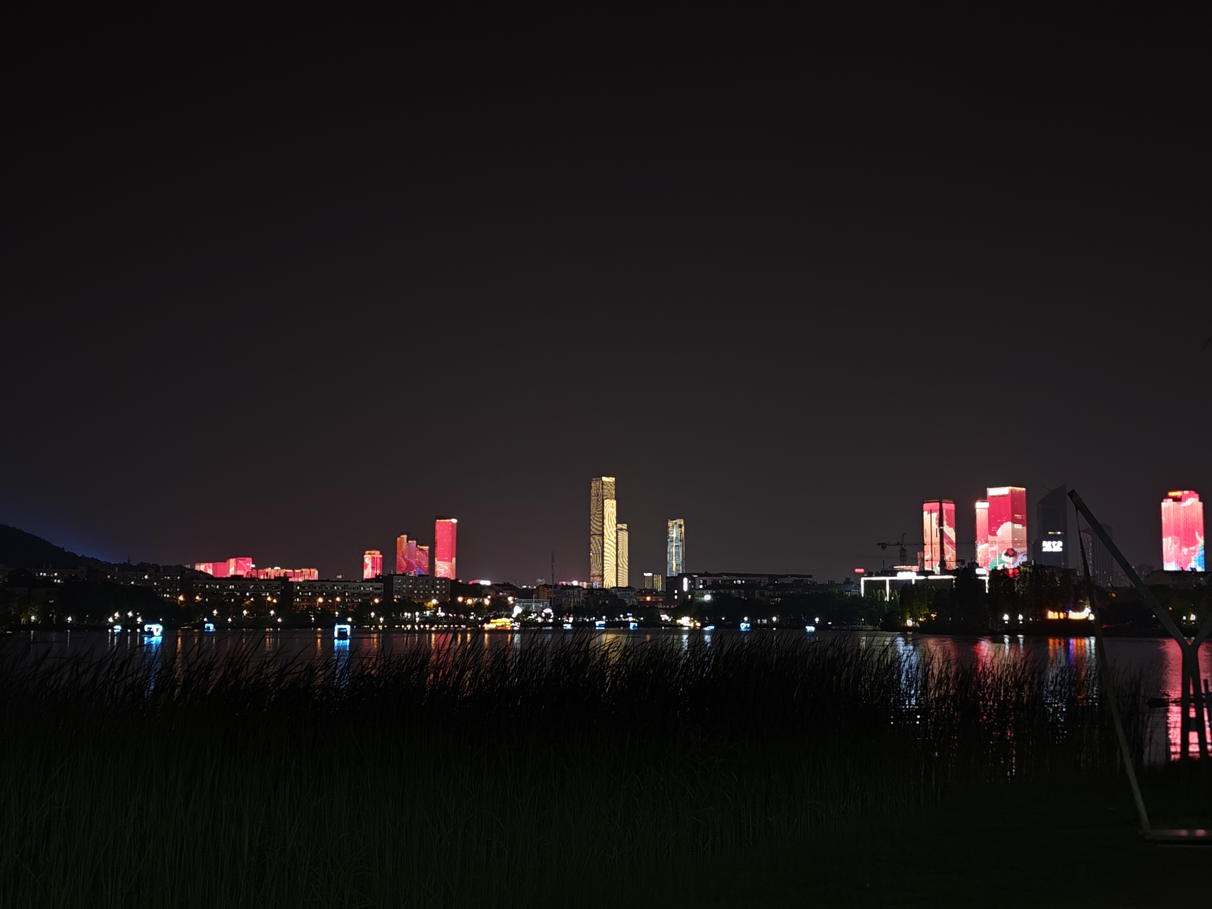 湖边夜景 湖边夜景
